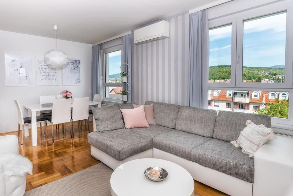 Luxury Cozy Apartment Mila Zagreb Exteriör bild